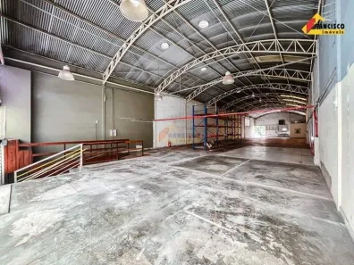 Galpão/Depósito/Armazém para alugar, 600m² no Padre Libério, Divinópolis