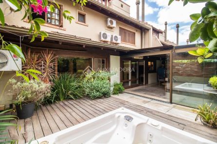 Casa de Condomínio com 3 Quartos à venda, 387m² no Boa Vista, Porto Alegre