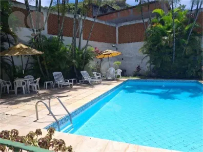 Casa de Condomínio com 4 Quartos à venda, 180m² no São Francisco, Niterói