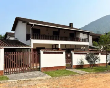 Casa com 4 Quartos à venda, 350m² no Carlos Guinle, Teresópolis