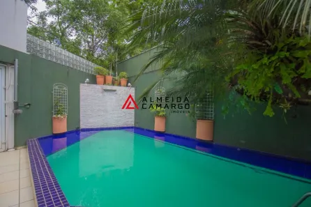 Casa com 3 Quartos à venda, 280m² no Vila Madalena, São Paulo