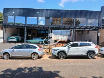 Galpão/Depósito/Armazém para alugar, 550m² no Brasil, Uberlândia