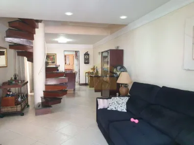 Sobrado com 3 Quartos à venda, 215m² no Jardim Aeroporto, São Paulo