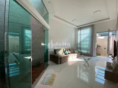 Casa com 3 Quartos à venda, 180m² no Jardim Inconfidência, Uberlândia