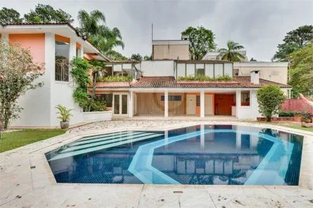 Sobrado com 4 Quartos à venda, 657m² no Jardim Cordeiro, São Paulo