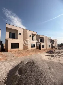 Sobrado com 3 Quartos à venda, 120m² no Engordadouro, Jundiaí