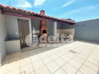 Casa com 4 Quartos à venda, 230m² no Segismundo Pereira, Uberlândia