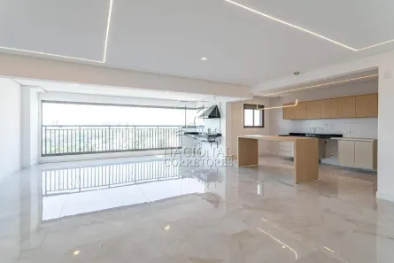 Apartamento com 3 Quartos para alugar, 165m² no Vila Gilda, Santo André