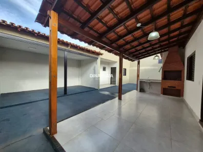 Casa com 4 Quartos à venda, 240m² no Conjunto Cássio Rezende, Uberaba