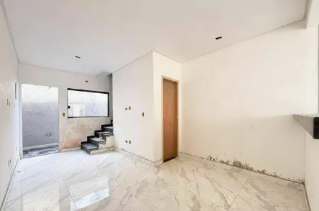 Sobrado com 2 Quartos à venda, 69m² no Aviação, Praia Grande