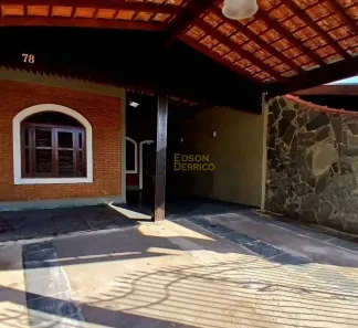 Casa com 4 Quartos à venda, 138m² no Jardim do Ypê, Pindamonhangaba