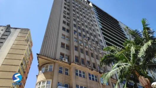 Sala Comercial à venda, 130m² no Centro Histórico, Porto Alegre