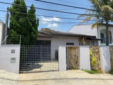 Casa com 3 Quartos para alugar, 220m² no Jardim dos Oliveiras, Campinas