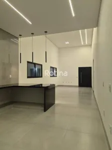 Casa com 3 Quartos à venda, 215m² no Cidade Jardim, Uberlândia