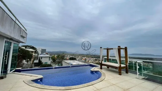 Casa com 3 Quartos à venda, 150m² no Ogiva, Cabo Frio