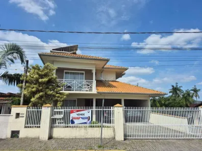 Casa com 3 Quartos à venda, 408m² no Rio Morto, Indaial