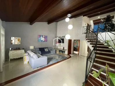 Sobrado com 3 Quartos à venda, 280m² no Jardim Independência, Taubaté