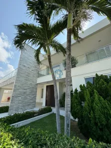 Casa com 4 Quartos à venda, 450m² no Candelária, Natal