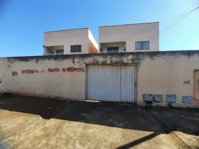 Casa com 2 Quartos para alugar, 60m² no Residencial Vale da Serra, Goiânia