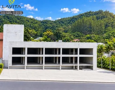 Sala Comercial para alugar, 750m² no Vorstadt, Blumenau