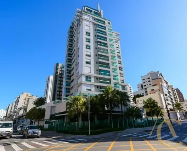 Apartamento com 3 Quartos à venda, 136m² no Centro, Florianópolis