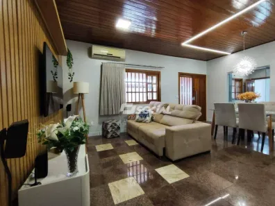 Casa com 3 Quartos à venda, 250m² no Aponiã, Porto Velho