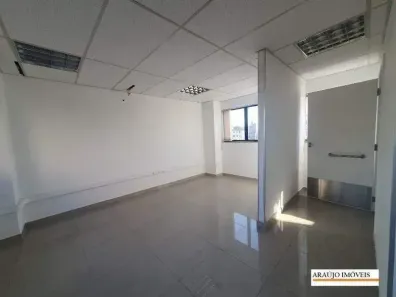 Sala Comercial para alugar, 178m² no Santa Efigênia, Belo Horizonte