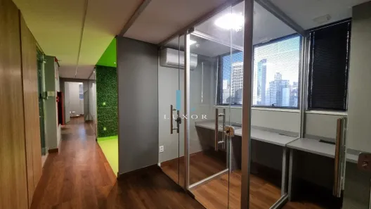Sala Comercial para alugar, 197m² no Savassi, Belo Horizonte