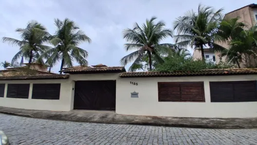 Casa com 5 Quartos à venda, 347m² no Costazul, Rio das Ostras