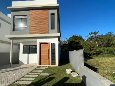 Casa com 3 Quartos à venda, 165m² no Carianos, Florianópolis