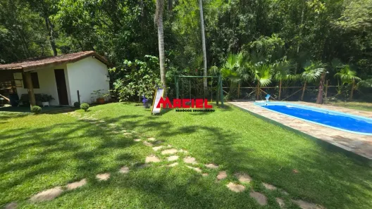 Fazenda/Sítio com 2 Quartos à venda, 160m² no Centro, Monteiro Lobato
