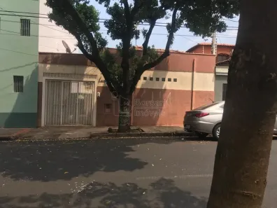 Casa com 2 Quartos à venda, 195m² no Centro, Araraquara