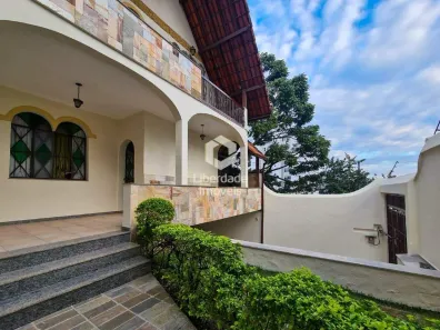 Casa com 4 Quartos à venda, 320m² no Caiçara-Adelaide, Belo Horizonte