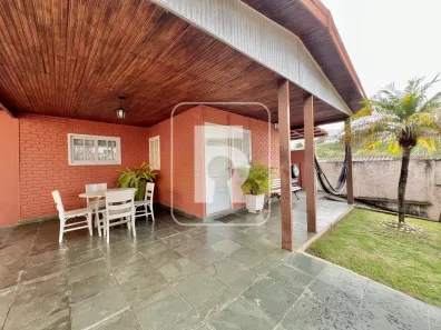 Casa com 3 Quartos à venda, 136m² no Albinópolis, Conselheiro Lafaiete