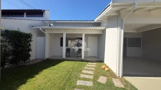 Casa com 3 Quartos à venda, 150m² no Itacorubi, Florianópolis