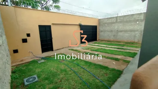Casa com 2 Quartos para alugar, 60m² no Laranjeiras, Uberlândia