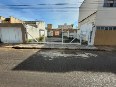 Lote/Terreno para alugar, 160m² no Brasil, Uberlândia