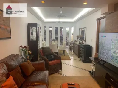 Casa de Condomínio com 3 Quartos à venda, 270m² no Parque Munhoz, São Paulo