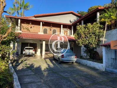 Casa com 3 Quartos à venda, 351m² no Freitas, São José dos Campos