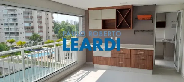 Apartamento com 3 Quartos à venda, 136m² no Vila Anastácio, São Paulo