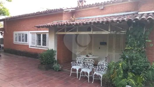 Imóvel Comercial com 4 Quartos à venda, 271m² no Centro, Vinhedo