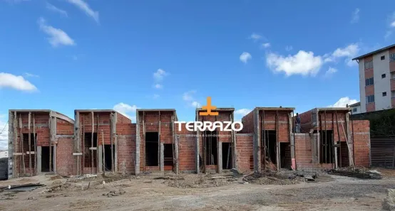 Casa com 2 Quartos à venda, 74m² no Roma, Volta Redonda