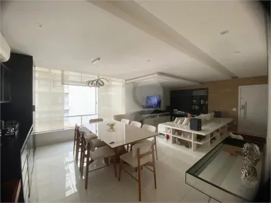 Apartamento com 3 Quartos para alugar, 170m² no Santa Cecília, São Paulo
