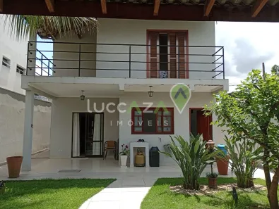 Sobrado com 3 Quartos à venda, 180m² no Loteamento Villa Branca, Jacareí