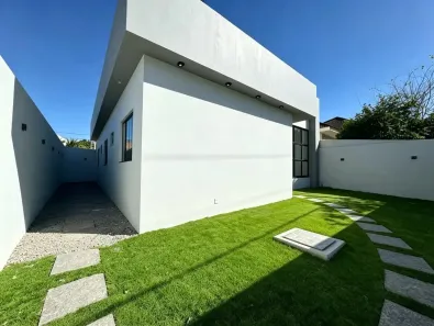Casa com 3 Quartos à venda, 222m² no Lagoa, Macaé