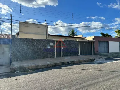 Casa com 4 Quartos à venda, 437m² no Pirajá, Teresina
