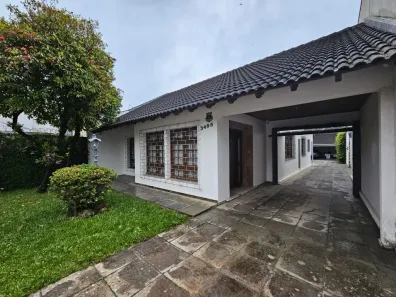 Casa com 3 Quartos à venda, 238m² no Rebouças, Curitiba