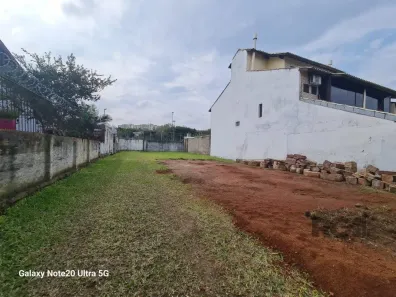 Lote/Terreno à venda, 330m² no Cavalhada, Porto Alegre