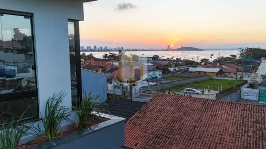 Apartamento com 3 Quartos para alugar, 70m² no Armação, Penha