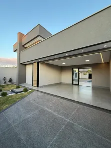 Casa com 3 Quartos à venda, 210m² no Jardim Balneário Meia Ponte, Goiânia